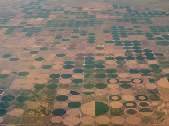 Center Pivot Irrigation. Photo credit: Tyler Sprague, Shutterstock.