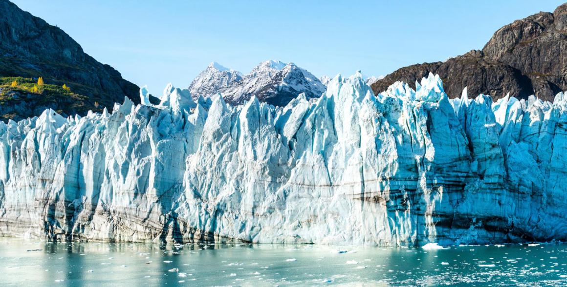 Large glacier in Alaska Glacier Bay