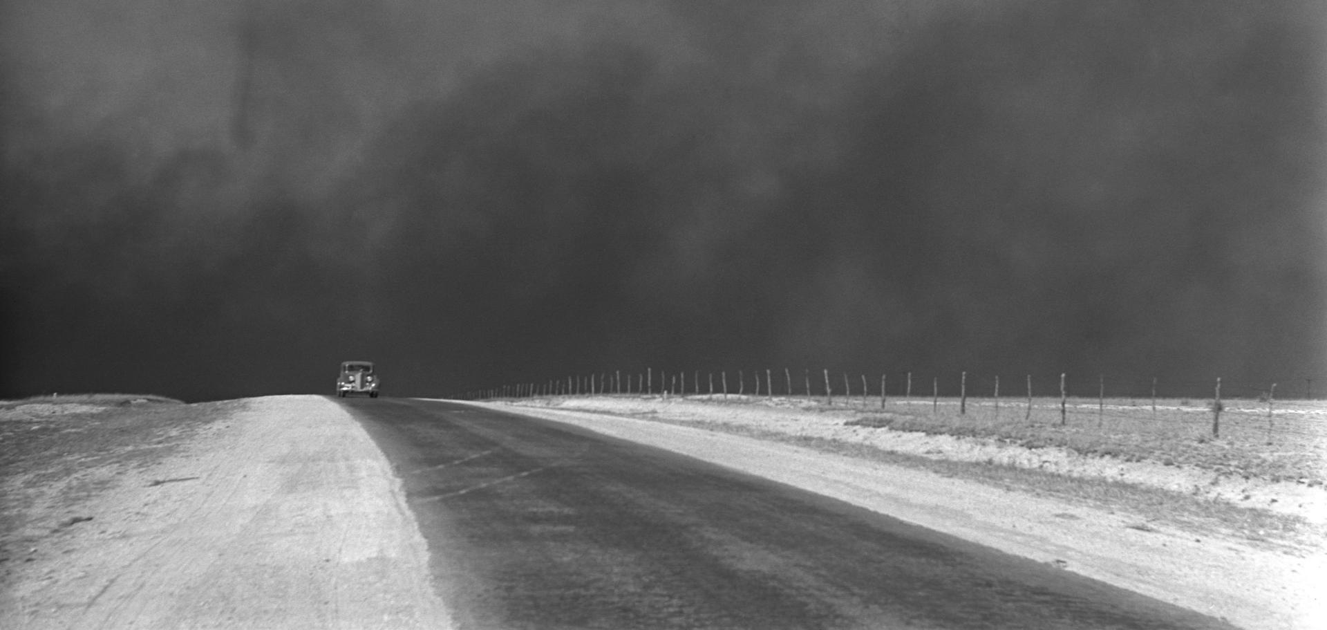 Heavy black clouds of dust rising over the Texas Panhandle, March 1936